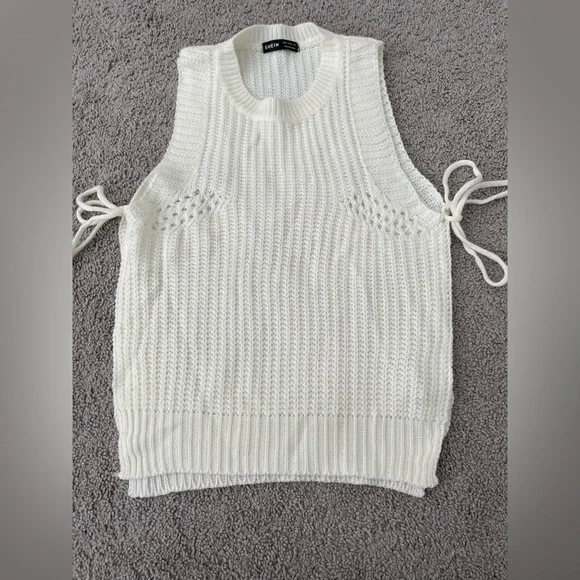 SHEIN Stylish Women's Sweater Vests - Cream and White - Picture 3 of 13